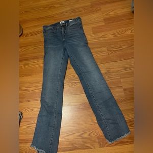 Sofia vergara jeans with fringe at the bottom. Size 2
